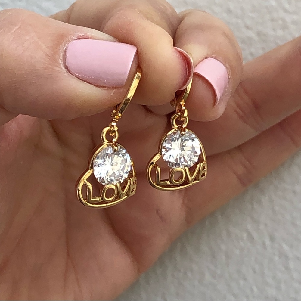 LAST ONE ‼️ 18k Gold Filled Clear CZ Hollow Heart Love Dangle Earrings - Picture 5 of 8